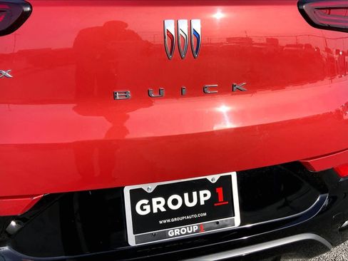 Used 2024 Buick Encore GX Sport Touring image 10