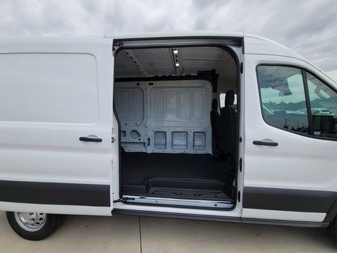 New 2025 Ford Transit 150 148 Medium Roof AWD image 12