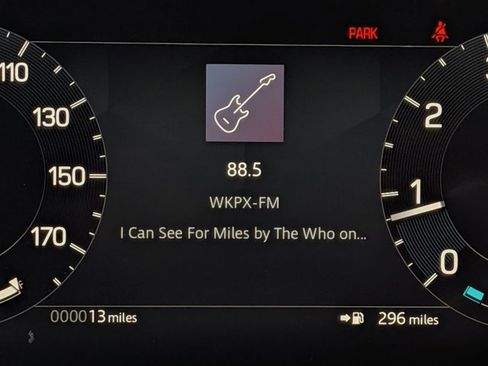 New 2026 Land Rover Discovery Sport Landmark image 10