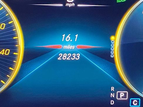 Used 2021 Mercedes-Benz C 300 Sedan image 10