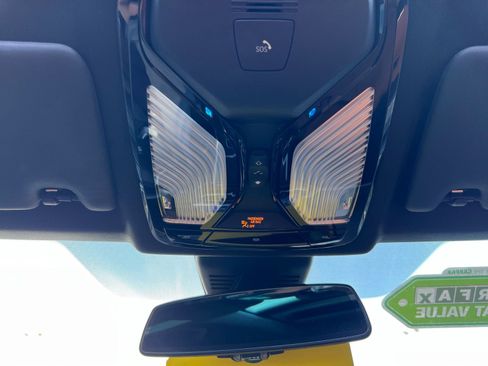 Used 2023 BMW 330e w/ Driving Assistance Package image 40