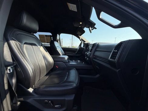 Used 2021 Ford Expedition Max Limited AWD/4WD image 29
