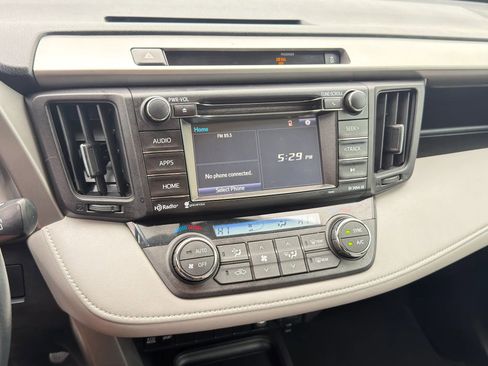 Used 2016 Toyota RAV4 XLE image 16