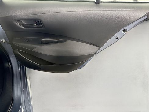Used 2022 Toyota Corolla LE FWD image 27