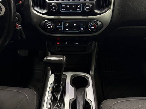 Used 2018 Chevrolet Colorado LT w/ LT Convenience Package RWD image 20