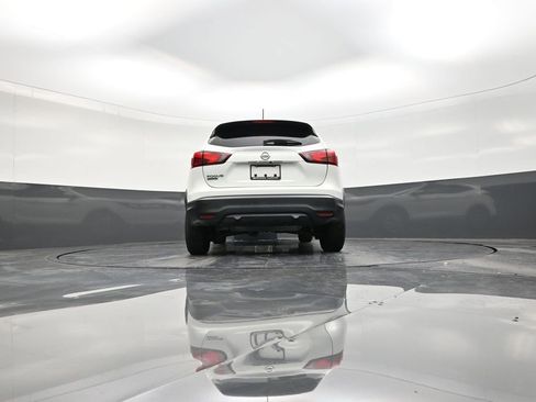 Used 2019 Nissan Rogue Sport S image 23