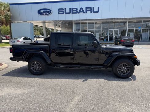 Used 2022 Jeep Gladiator Sport AWD/4WD image 2