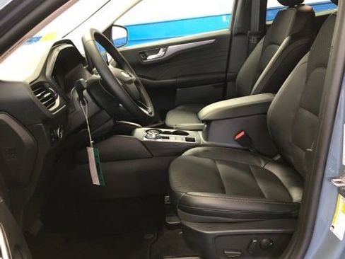 New 2025 Ford Escape SE image 26