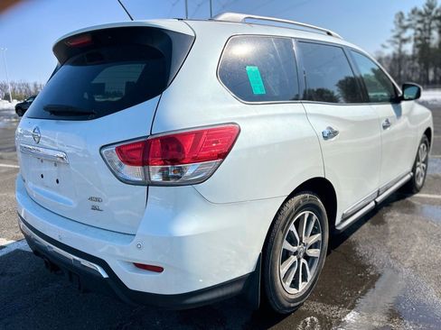 Used 2015 Nissan Pathfinder SL w/ SL Premium Package image 4