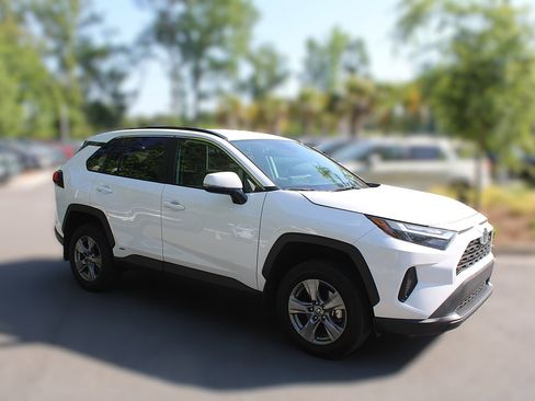 Used 2024 Toyota RAV4 XLE image 14