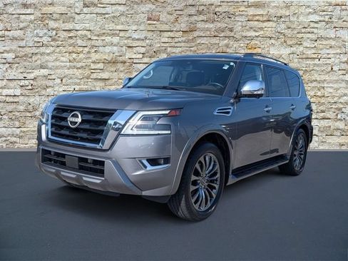 Used 2023 Nissan Armada Platinum w/ Captain's Chairs Package AWD/4WD image 5