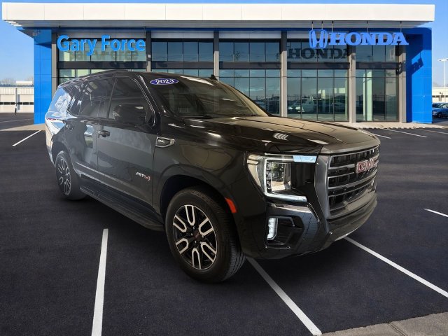 Used 2023 GMC Yukon AT4 w/ Technology Package AWD/4WD image 1