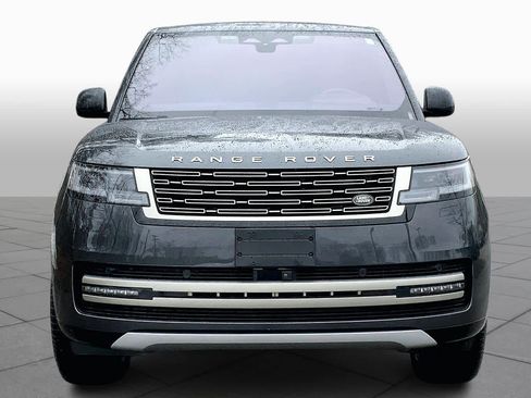 Used 2023 Land Rover Range Rover SE image 4