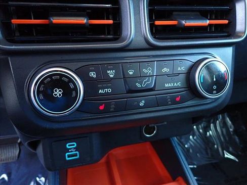 Used 2022 Ford Maverick XLT w/ Equipment Group 300A Standard image 18