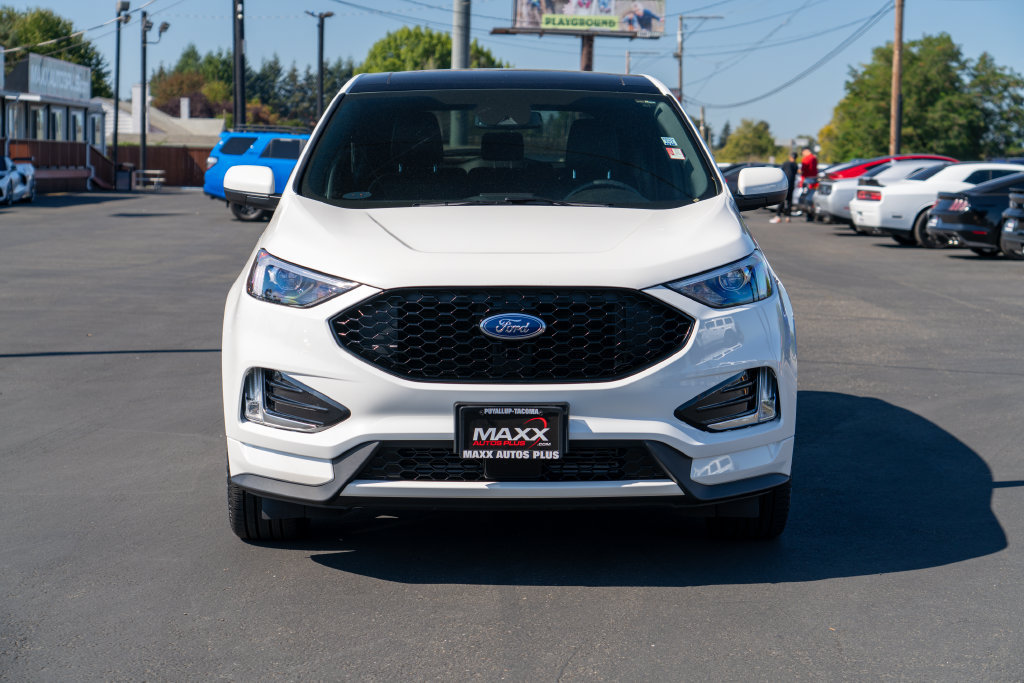 Used 2021 Ford Edge ST-Line w/ Class II Trailer Tow Package AWD/4WD image 3