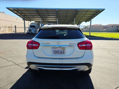 Used 2017 Mercedes-Benz GLA 250 4MATIC image 7