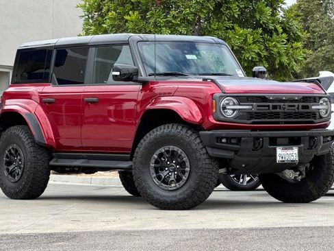 Used 2025 Ford Bronco Raptor AWD/4WD image 2
