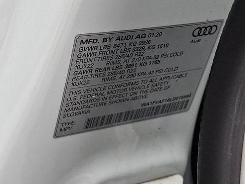 Used 2020 Audi Q8 Prestige w/ Prestige Package image 34