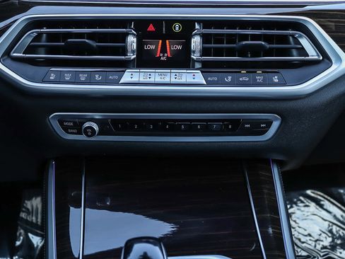 Used 2023 BMW X5 xDrive40i w/ Luxury Seating Package image 18