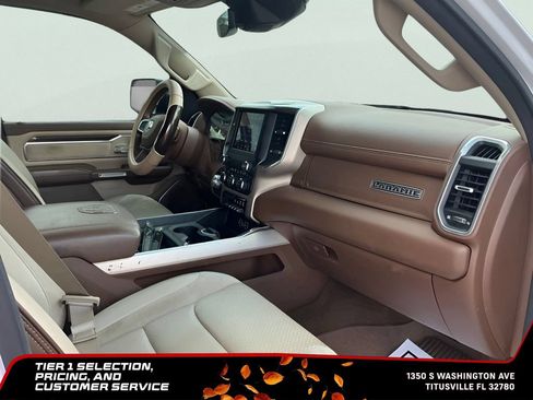 Used 2021 RAM 1500 Laramie AWD/4WD image 17