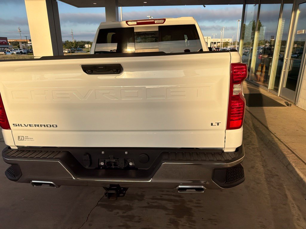 Used 2026 Chevrolet Silverado 1500 LT AWD/4WD image 7