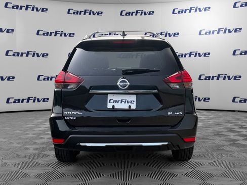 Used 2017 Nissan Rogue SL w/ SL Premium Package image 4