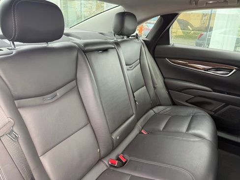 Used 2014 Cadillac XTS Luxury image 21