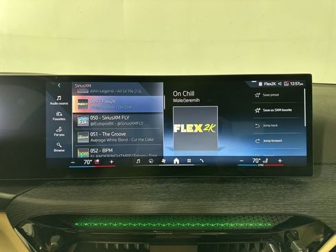 Used 2025 BMW 330i xDrive Sedan w/ Premium Package image 16