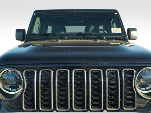 New 2026 Jeep Wrangler Unlimited Sport AWD/4WD image 36