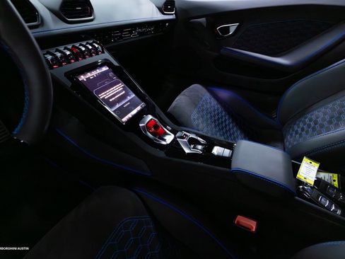 Used 2023 Lamborghini Huracan Tecnica image 29