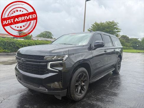 Used 2022 Chevrolet Suburban Premier AWD/4WD image 2