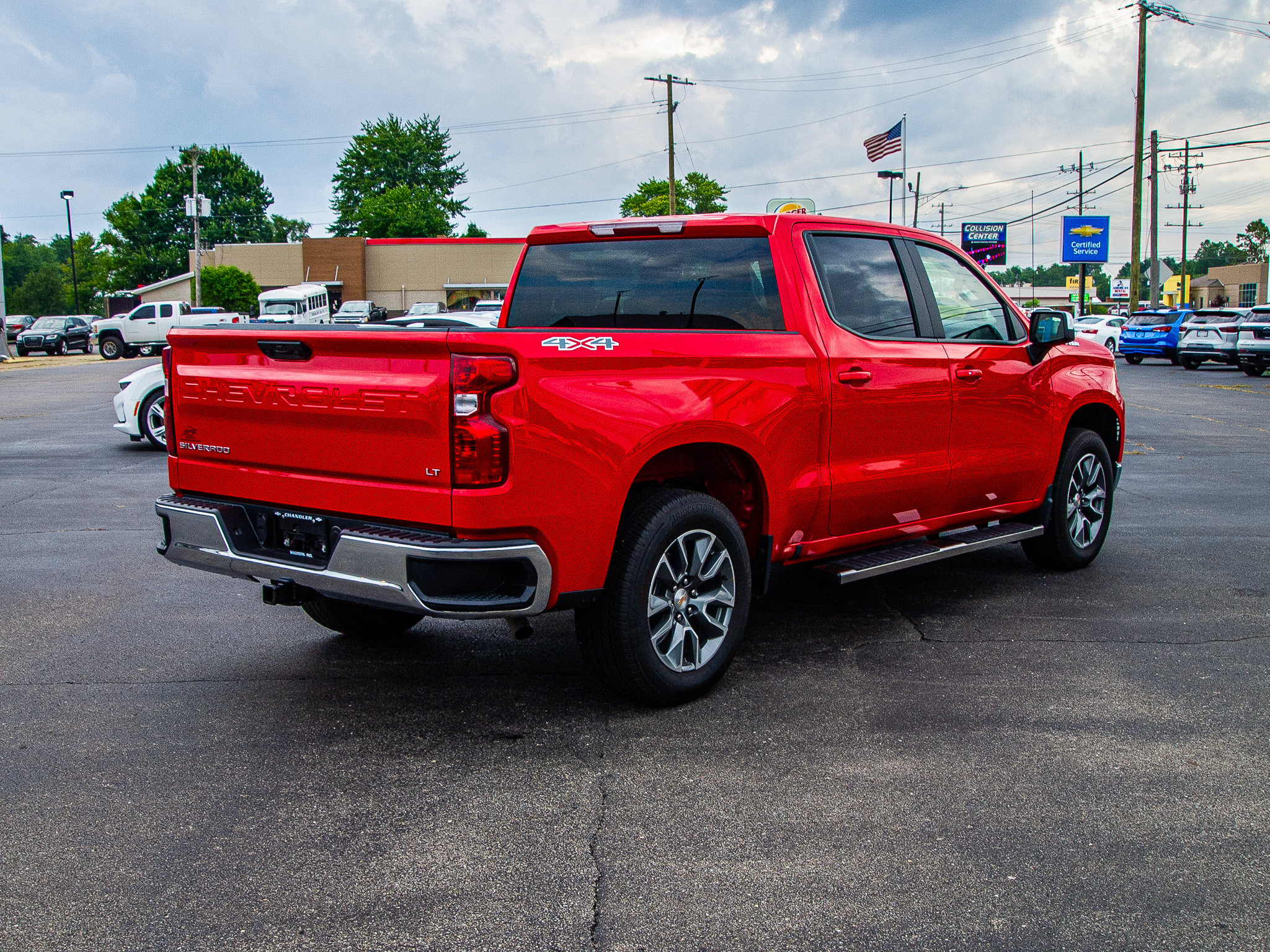 Used 2026 Chevrolet Silverado 1500 LT AWD/4WD image 7