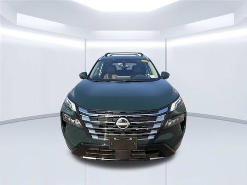 Used 2026 Nissan Rogue Platinum AWD/4WD image 2
