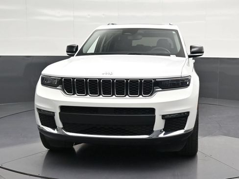 Used 2023 Jeep Grand Cherokee L Limited AWD/4WD image 6