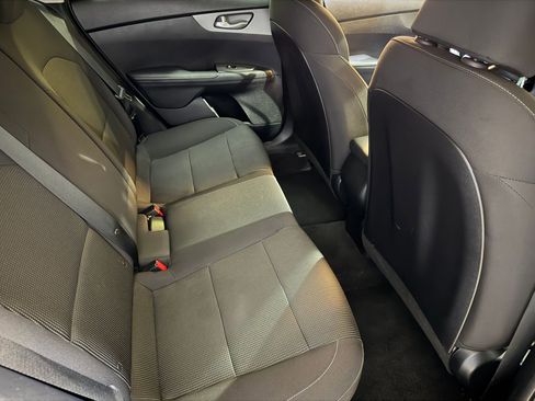 Used 2019 Kia Forte LXS image 36