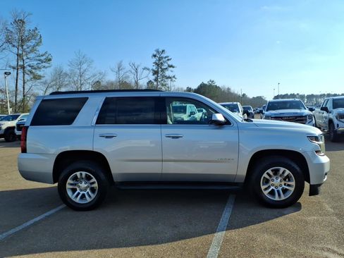 Used 2019 Chevrolet Tahoe LT image 3