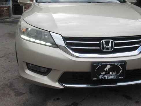 Used 2015 Honda Accord EX-L image 3