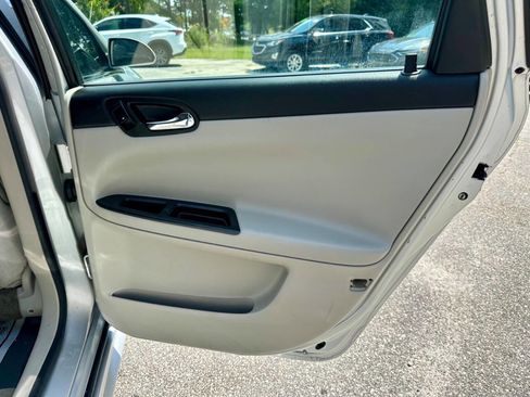 Used 2016 Chevrolet Impala Limited LS image 15