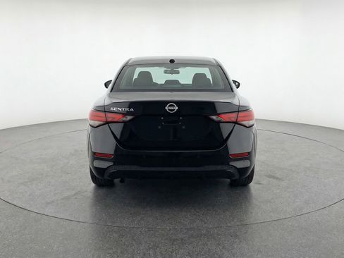 Used 2025 Nissan Sentra SV image 7