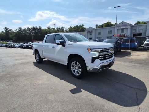Used 2022 Chevrolet Silverado 1500 LTZ AWD/4WD image 8