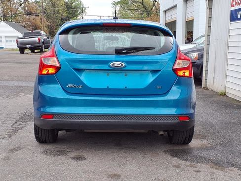 Used 2014 Ford Focus SE w/ SE Winter Package image 4