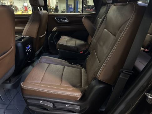 Certified 2021 Chevrolet Tahoe High Country w/ Premium Package image 18