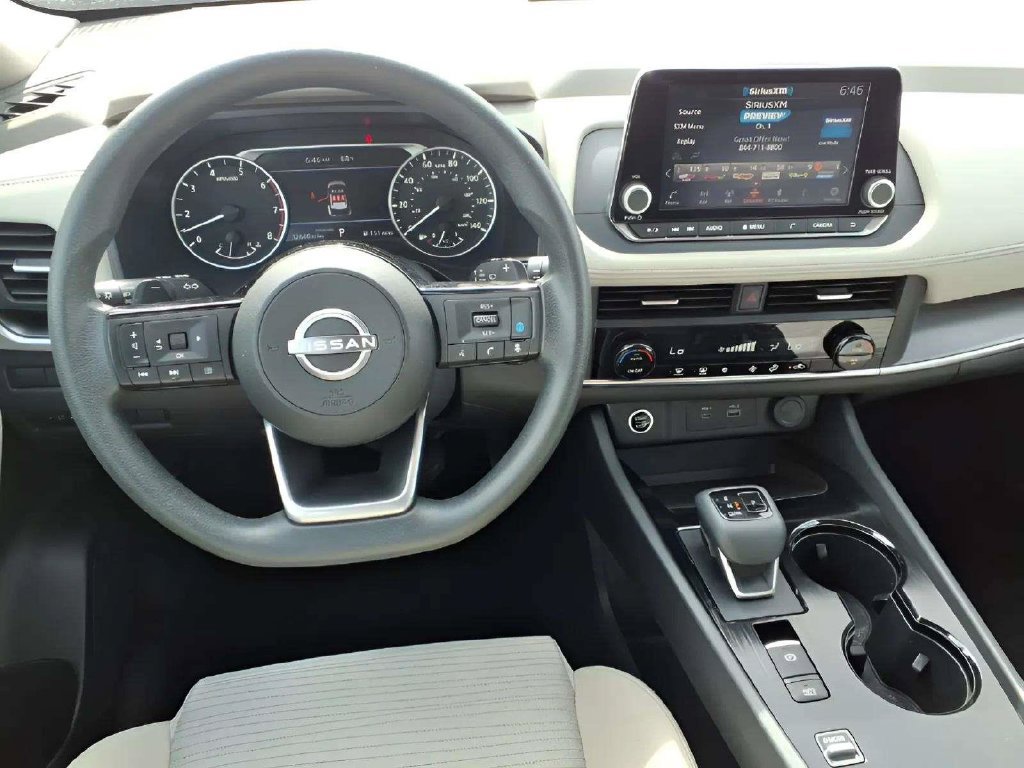 Used 2023 Nissan Rogue SV FWD image 12