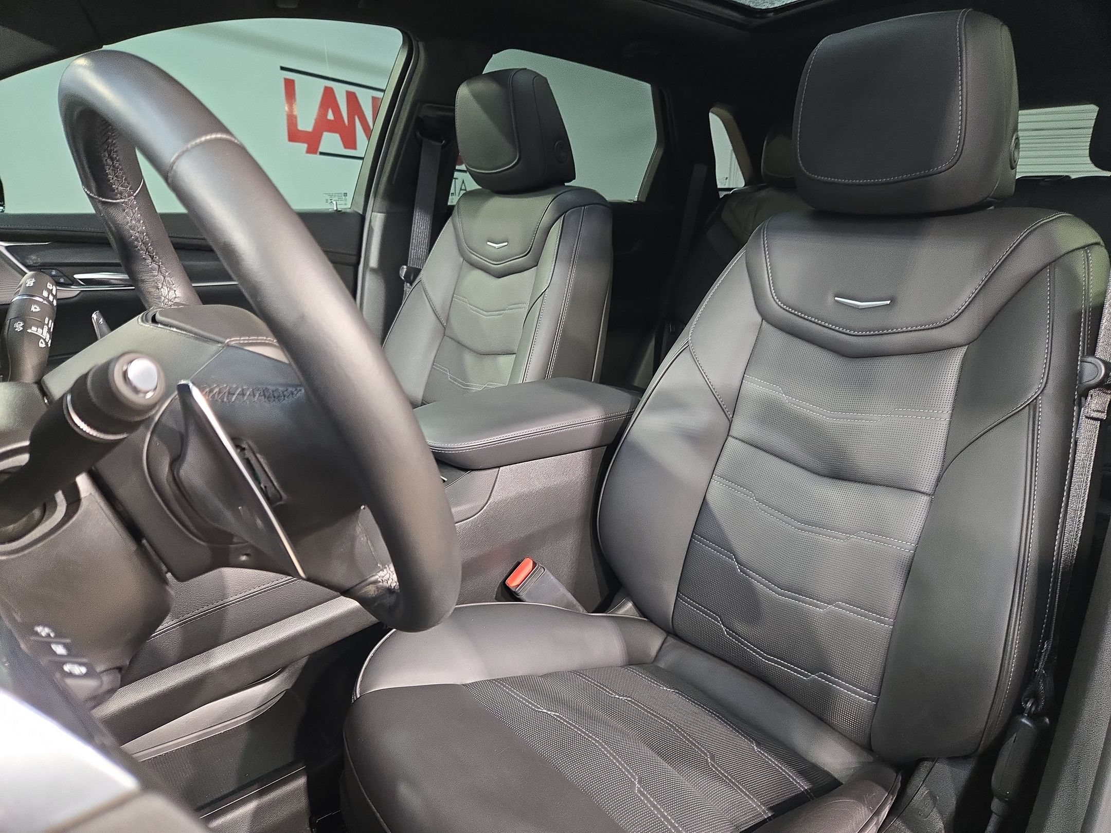 Used 2021 Cadillac XT5 Sportv w/ Platinum Package AWD/4WD image 21