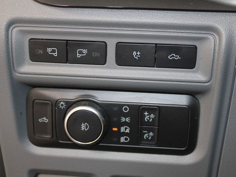 Used 2021 Ford F150 XLT w/ Equipment Group 302A High image 42