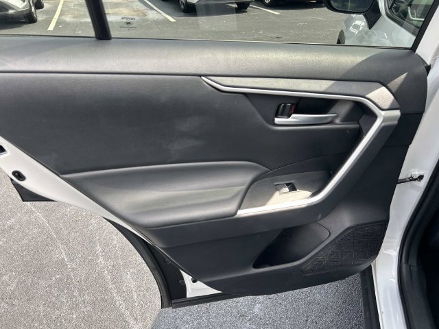 Used 2025 Toyota RAV4 XLE AWD/4WD image 20