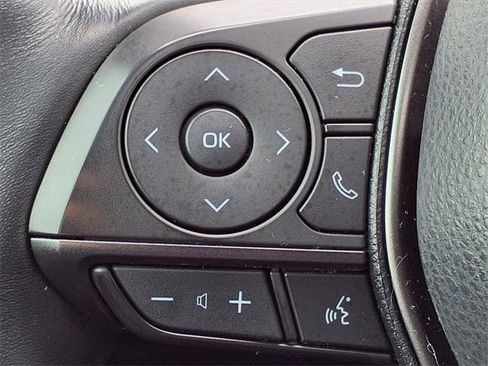 Used 2022 Toyota Camry XSE image 21