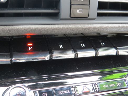 Used 2022 Lincoln Corsair Reserve w/ Elements Package image 29