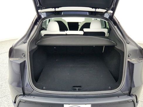 Used 2026 Tesla Model Y 2WD image 25