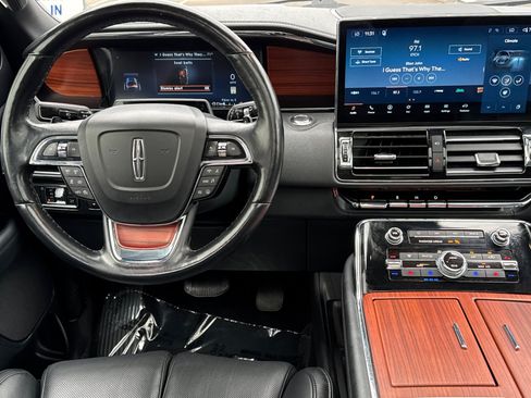 Certified 2024 Lincoln Navigator Reserve AWD/4WD image 14